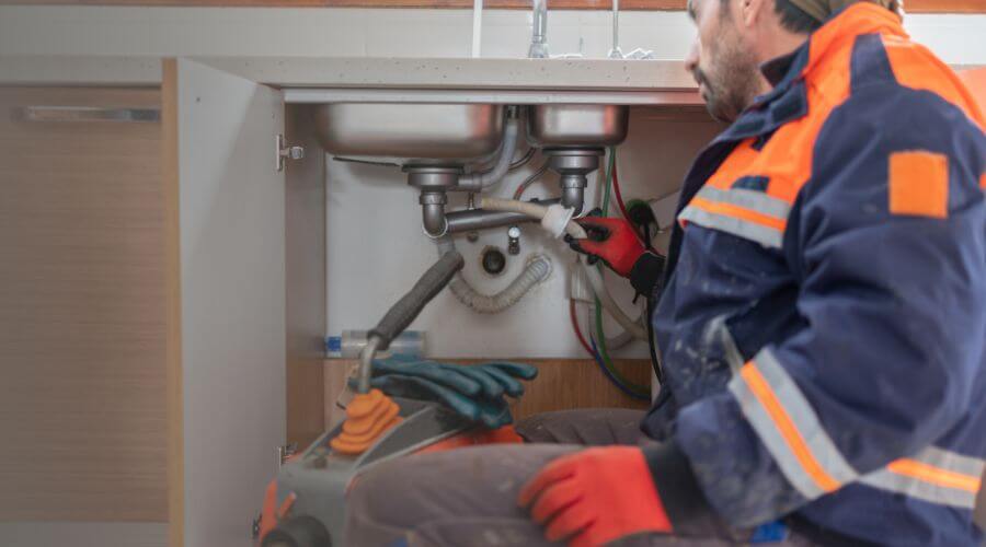 Professional slab leak plumber services in Long Grove, IA